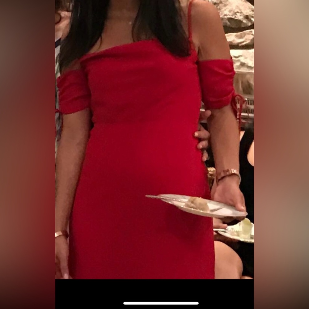 Red club Monaco cold shoulder dress